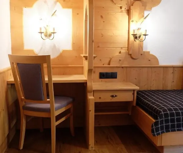 ゲストハウス Auhof