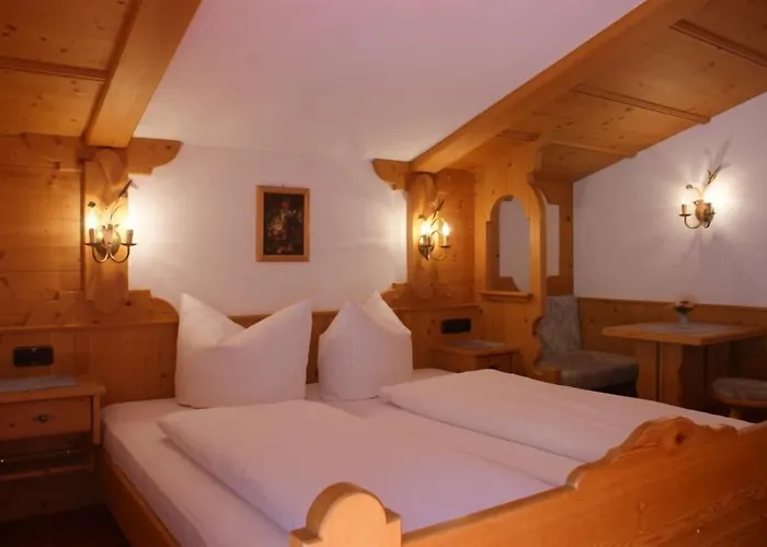 Auhof ゲストハウス 3*