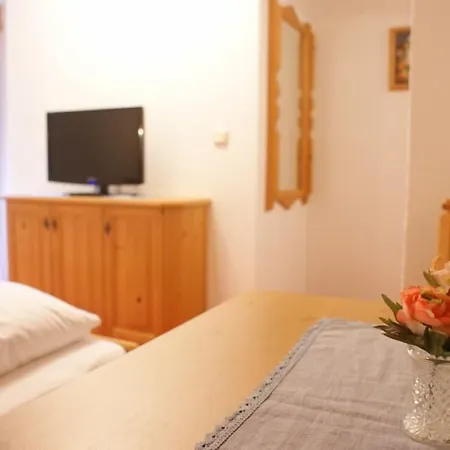 Auhof Casa de hóspedes 3*