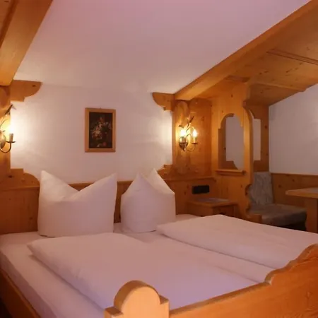 Auhof Casa de hóspedes 3*